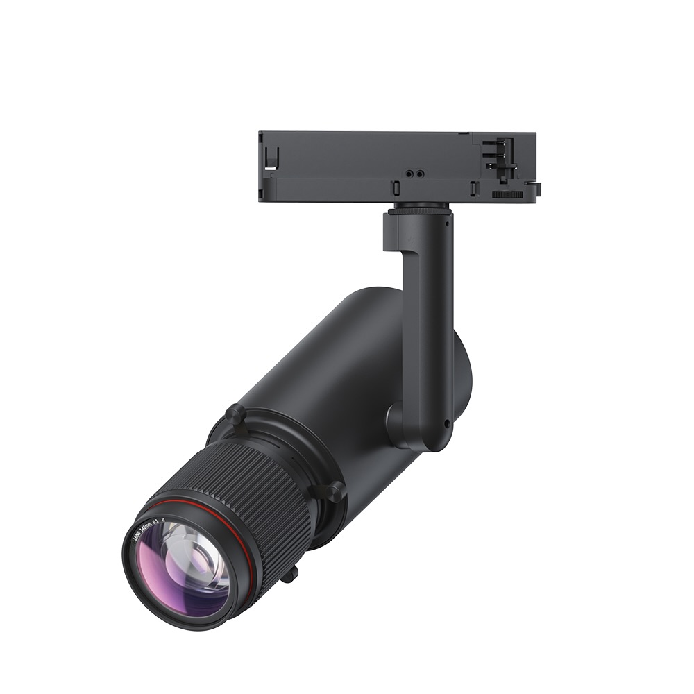 Schwarzer 40-Watt-Konturenstrahler mit 91° Fischaugenobjektiv, Casambi-Steuerung und Citizen Museums COB mit CRI 97 und R9 105 zur präzisen Beleuchtung großer Bilder und Präsentationsflächen